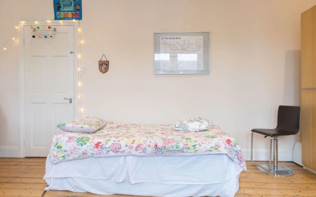 Lovely 3bed House & Garden - Explore Chiswick