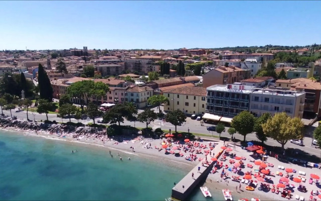 Hotel Riviera