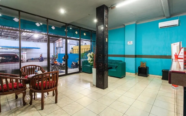 RedDoorz near Yuki Simpang Raya Mall Medan 2