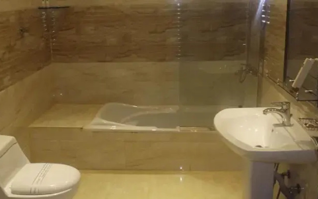 Baron Palace - Almasif Hotel Apartments