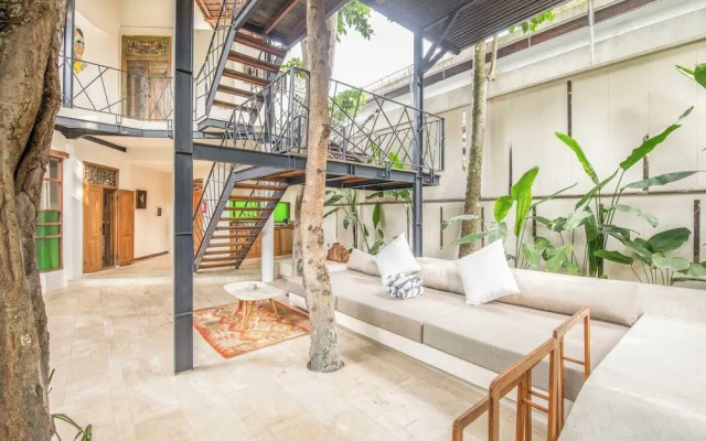 Stylish 2-br Villa With Pool, 800m Canggu Beach