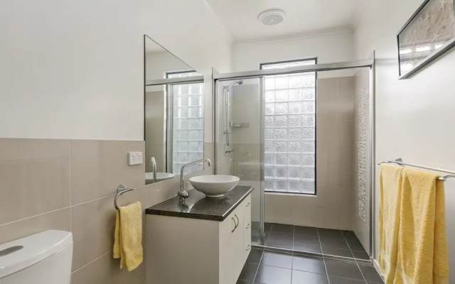 Beachside Luxury - PET Friendly - Surf Side