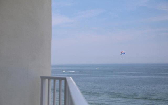 Surfbreak Virginia Beach Oceanfront, Ascend Hotel Collection