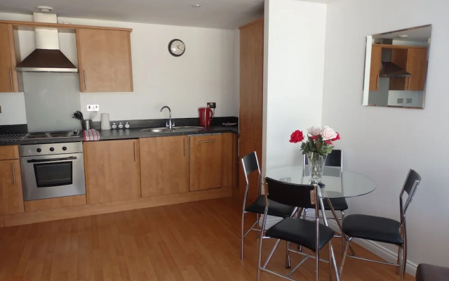 Stunning 2-bed Apartment Located in Gateshead