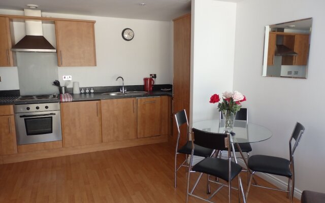 Stunning 2 Bed Apartment Located In Gateshead