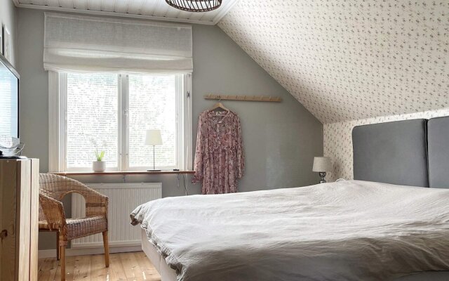 6 Person Holiday Home in Odeshog