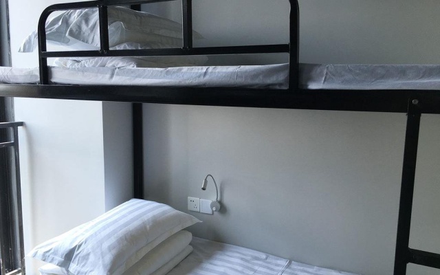 Run Wild Hostel – Guest Rooms – Chongqing