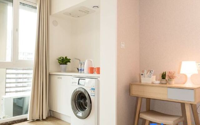 Jianshe Hotel (Chongqing West Railway Station)