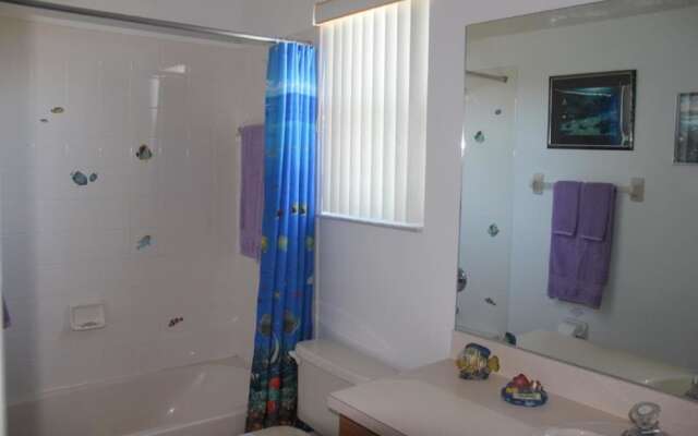 4BR Cresent Lakes Pool Home by FVM