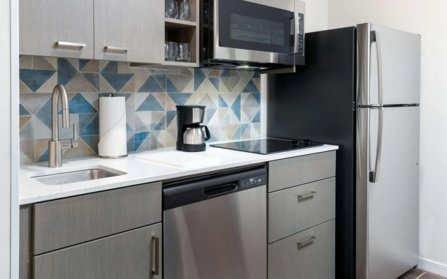 Hyatt House Orlando Airport