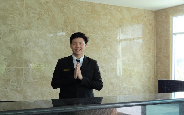 Infinity Holiday Inn Bangkok