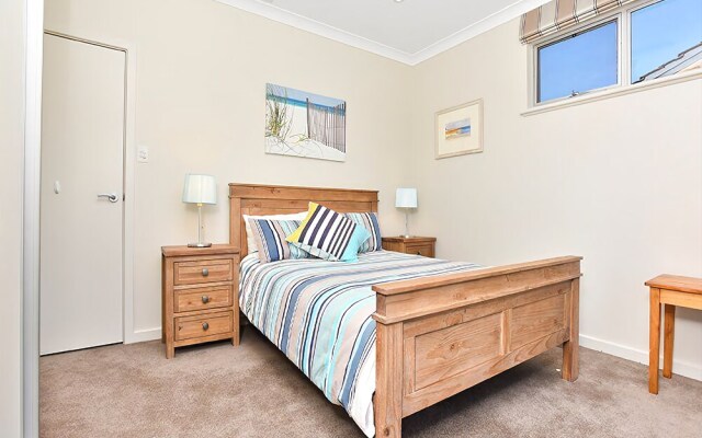 Coral Sands Luxury Beach House