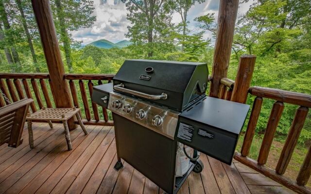 Wolf`s Den-minutes to Blue Ridge