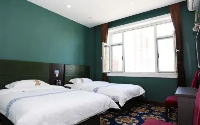 Huagang Hotel