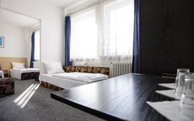 Hotel Bobr