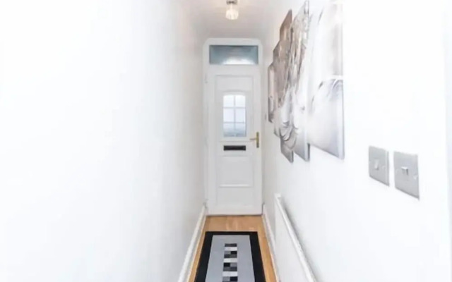 3br-sleeps7-garden-parking