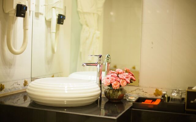 Hanoi Style Hotel