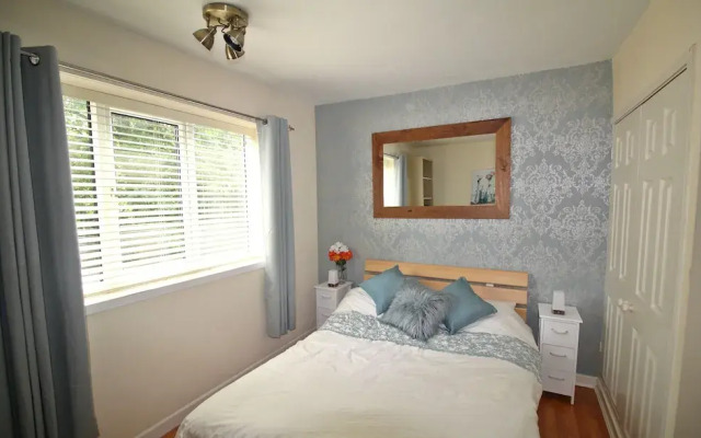 Balcony Apartment - Spacious 2 Large Beds