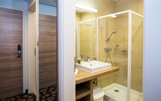 Kenese Bay Garden Resort & Conference