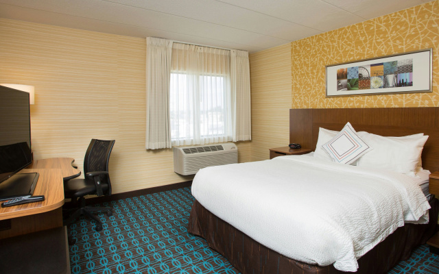 Fairfield Inn by Marriot Manchester-Boston Regional Airport