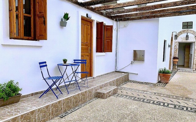 PALS Studios Lindos