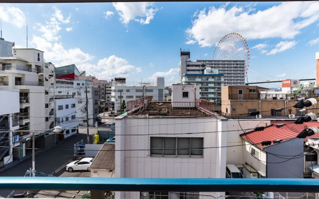 Bijou Suites Ferries Wheel View