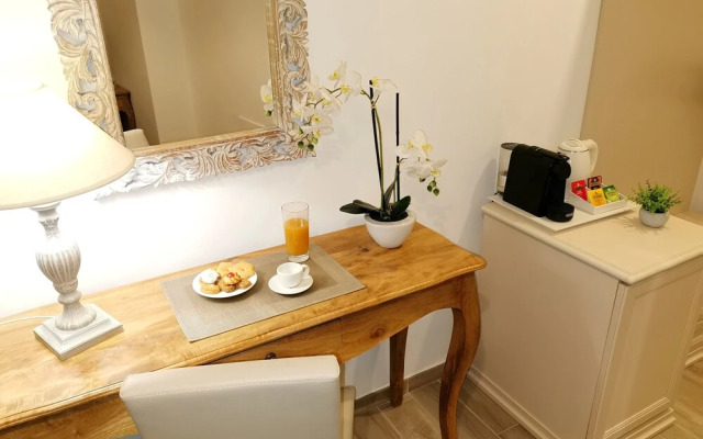 Porta Aragonese Luxury Rooms