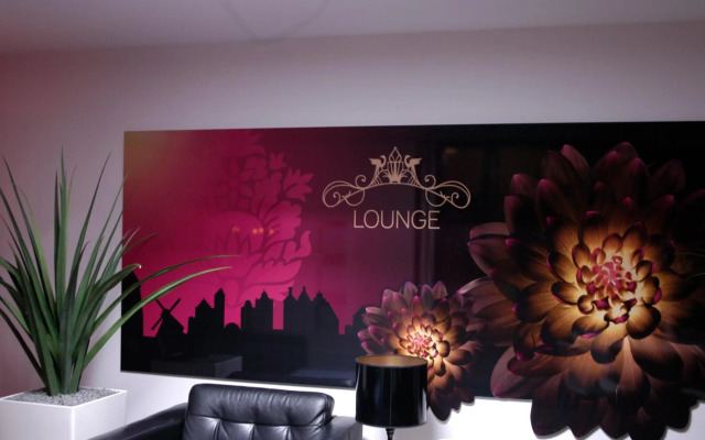 Rembrandt Square Hotel