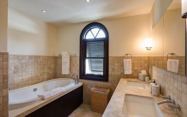 Sandy Cove 204