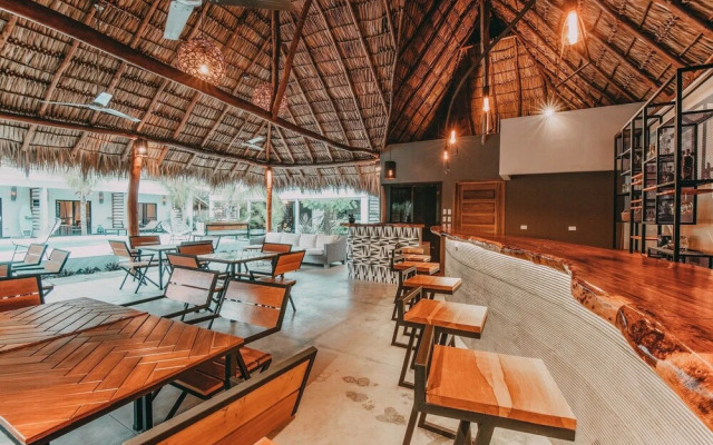 El Pez Surf Hotel