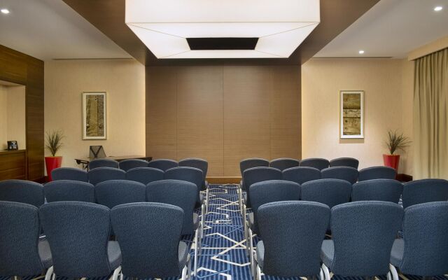 Hilton Garden Inn Dubai Al Mina Hotel