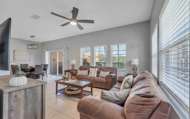 Create Lasting Magical Memories! Resort Home for 8