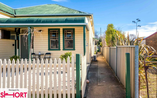 Paddington Villa 1 - Free Wi-fi, Netflix