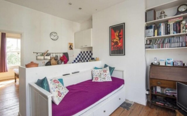 Beautiful Conversion Flat in Stylish Hackney