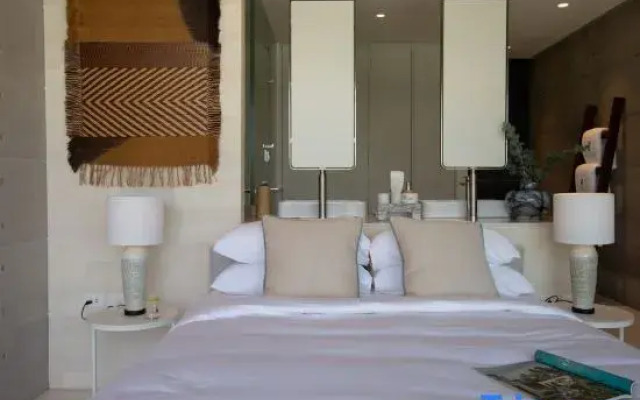 Muscat 3-Bedroom Villa with Beach Access