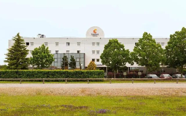 Comfort Hotel Aeroport Lyon St Exupery