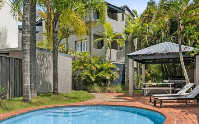 Belmondos Unit 4 Noosa Parade 81