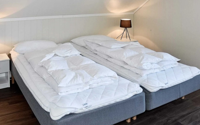 10 Person Holiday Home in Skei i Jolster