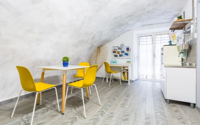 Riviera di Chiaia Studio Apartment