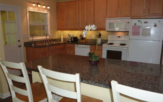 Mellow Yellow 3 Bedroom Home