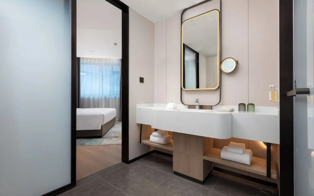 Holiday Inn Hotel & Suites Shanghai Changfeng by IHG