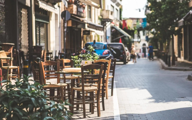 Stone house near Acropolis - Living Stone Diamond
