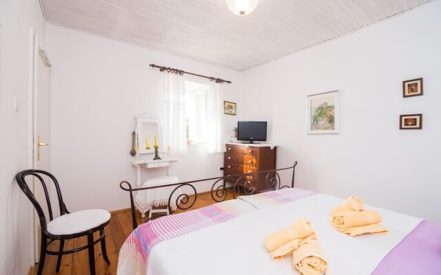 Rooms Lavanda & Ruzmarin