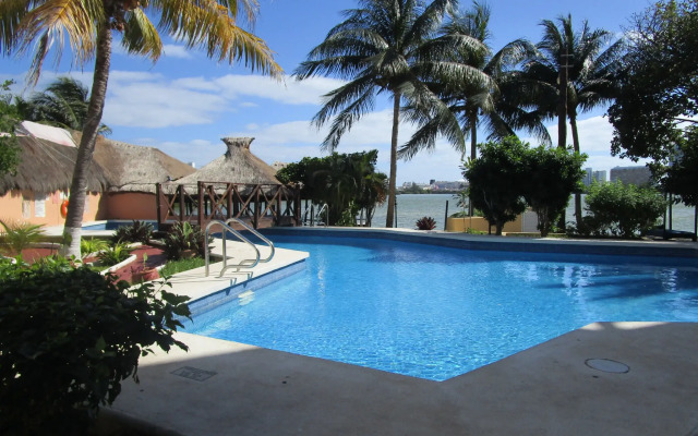 Hotel Imperial Laguna Faranda