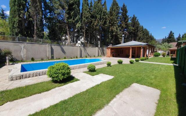 Cosy House with Private Pool and Barbecue Place