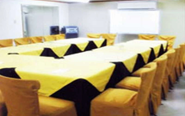 Corporate Executive Orient Suites