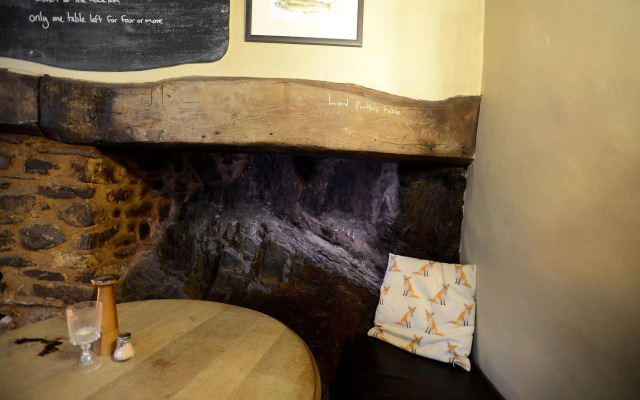 Rock Inn