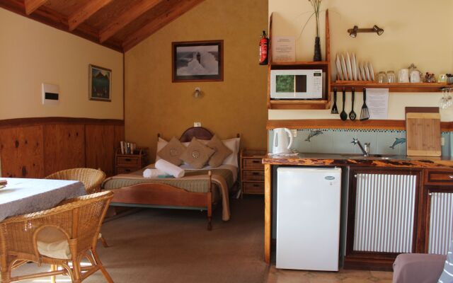 Eastern Reef Cottages