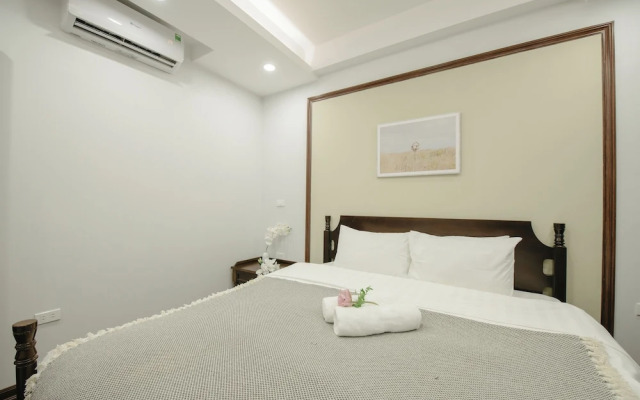 Lunaria Two Bedroom Apartment