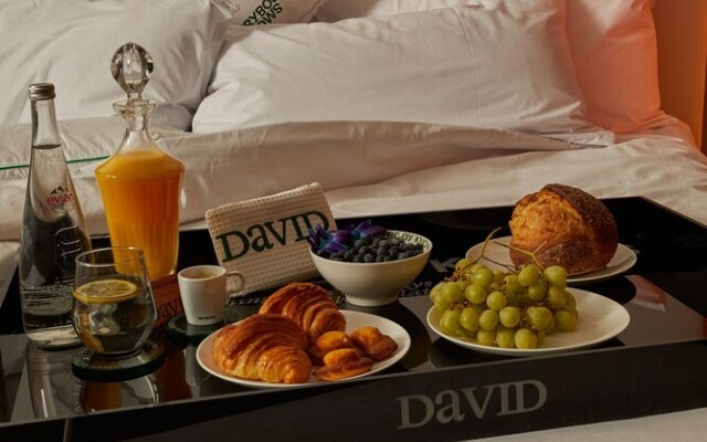 David Hotel